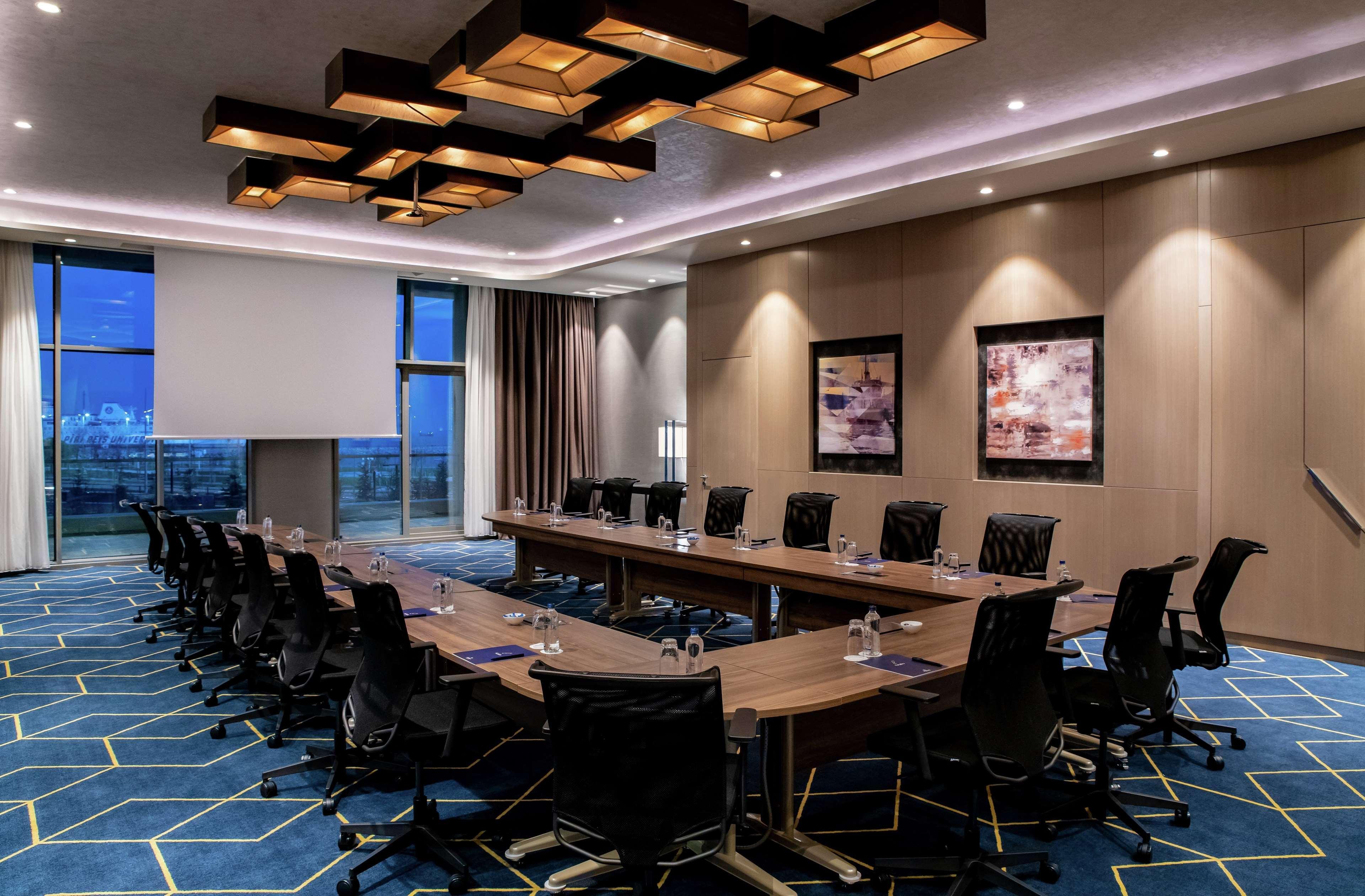 Hilton Istanbul Bakirkoy Hotel Exterior foto Meeting room