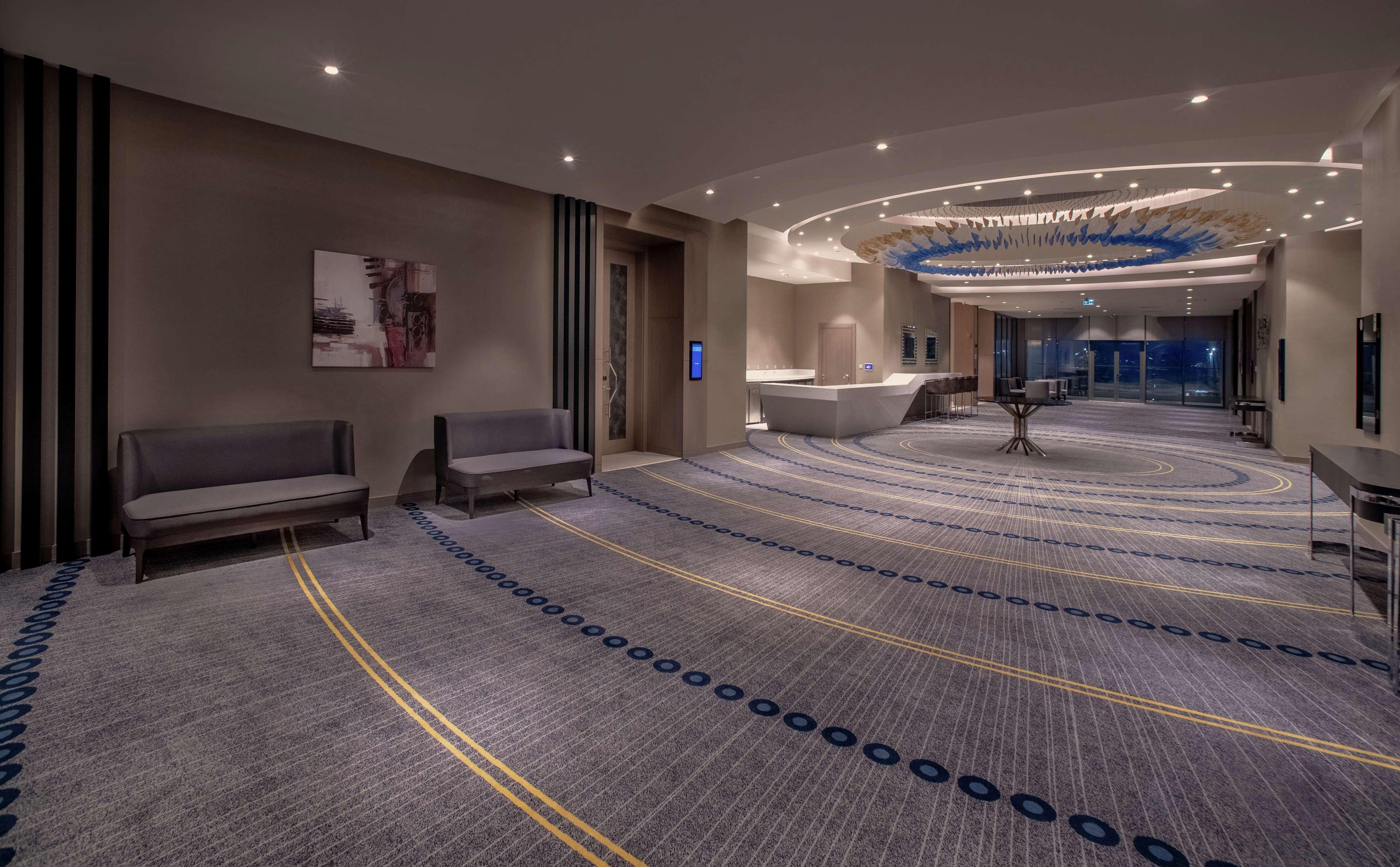 Hilton Istanbul Bakirkoy Hotel Exterior foto The lobby of the hotel