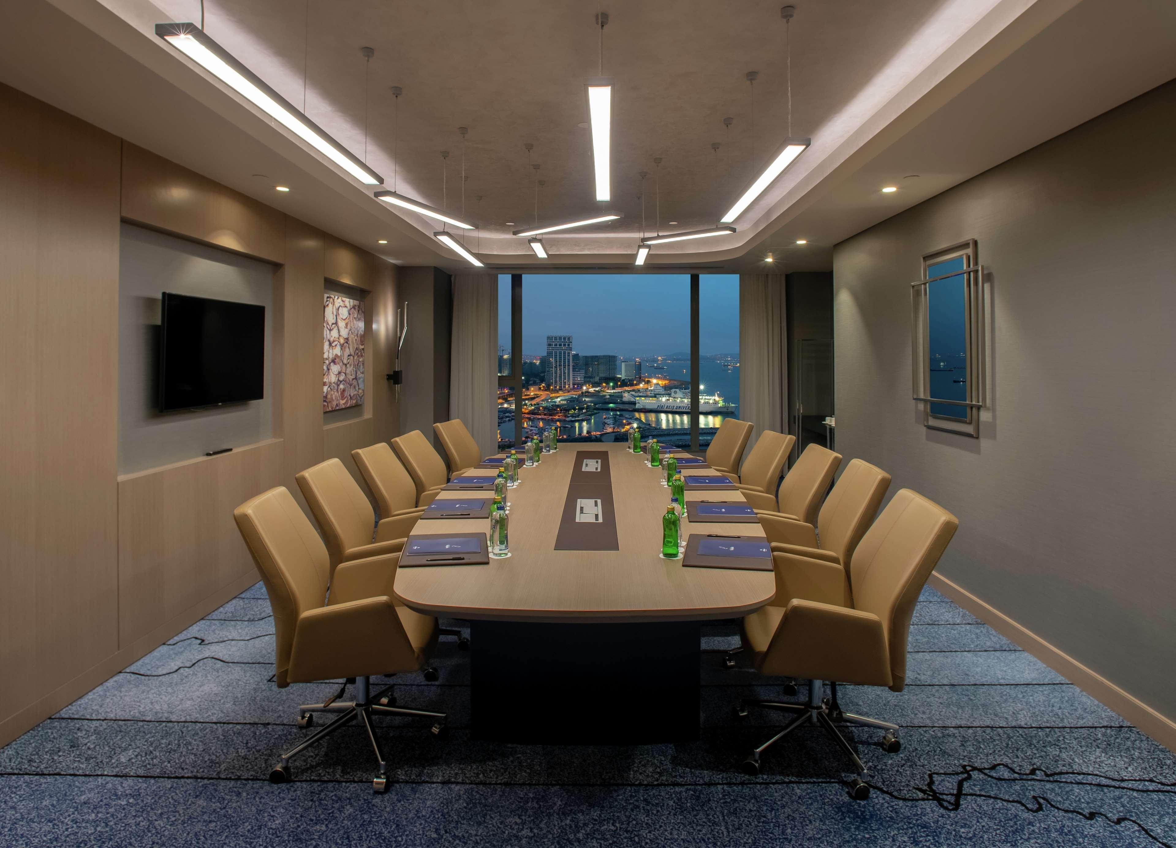 Hilton Istanbul Bakirkoy Hotel Exterior foto Meeting room