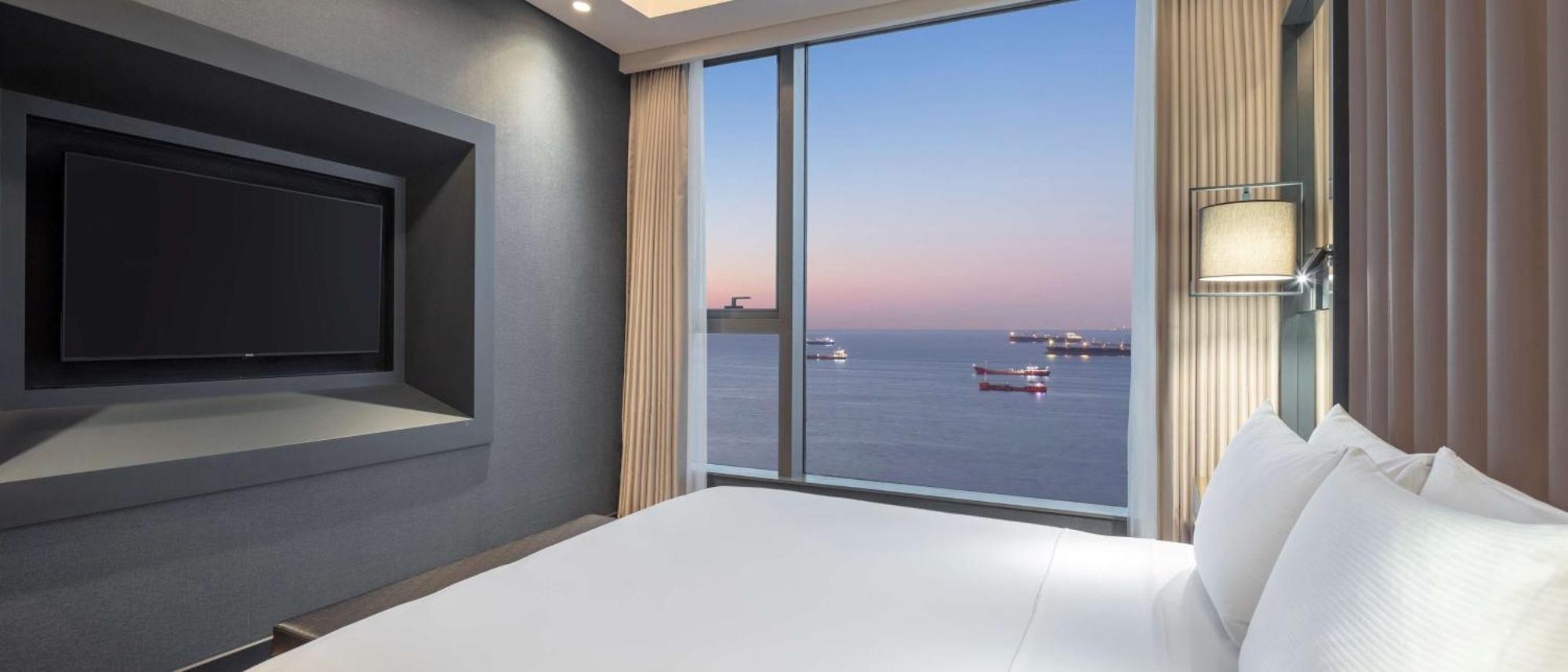 Hilton Istanbul Bakirkoy Hotel Exterior foto